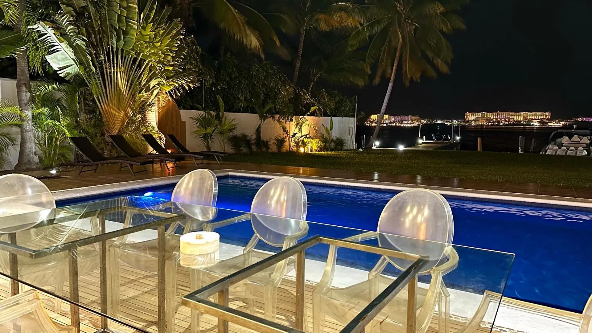Apartment Don Village - 5Br Luxury Waterfront Private Villa By Solmar Rentals Cancun