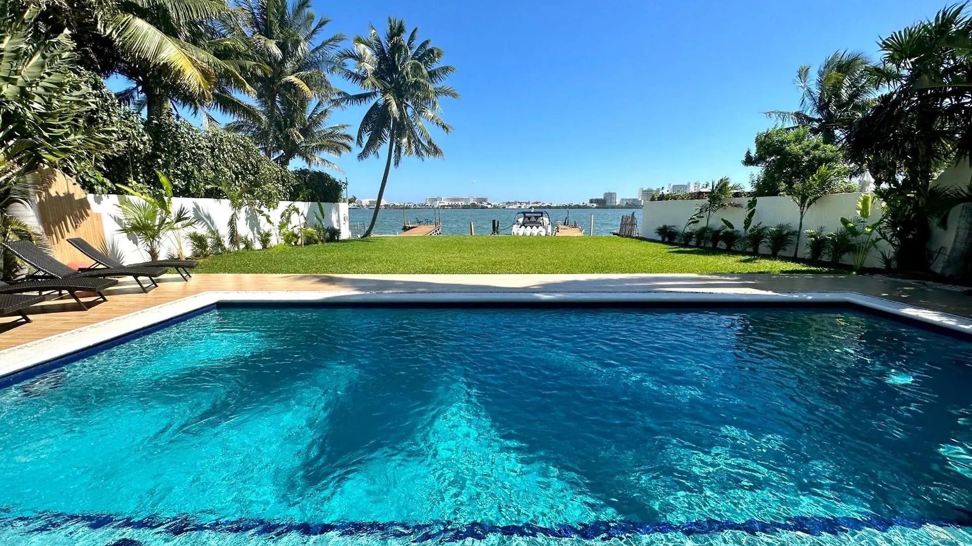 Apartment Don Village - 5Br Luxury Waterfront Private Villa By Solmar Rentals Cancun