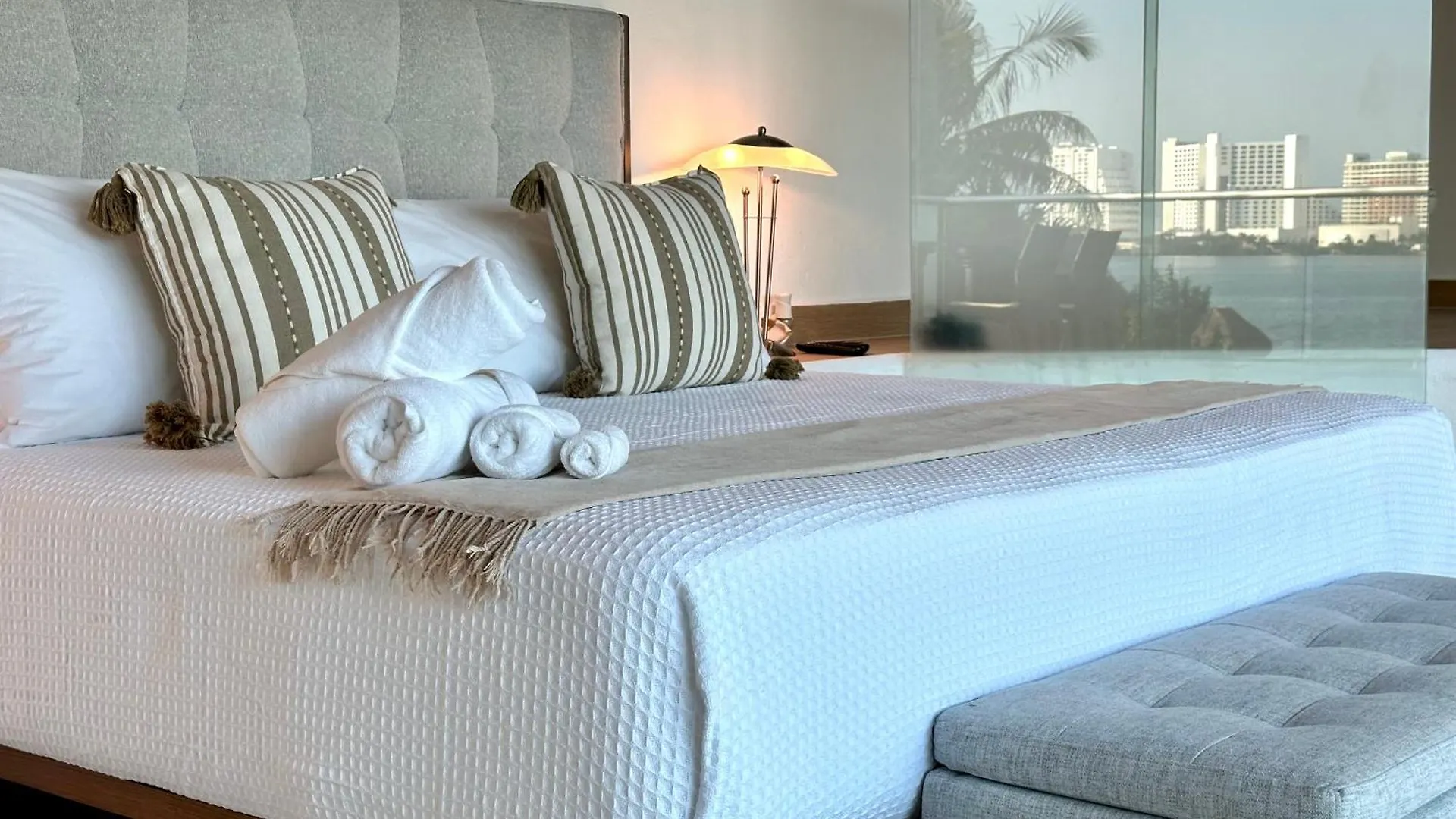 Don Village - 5Br Luxury Waterfront Private Villa By Solmar Rentals Cancun