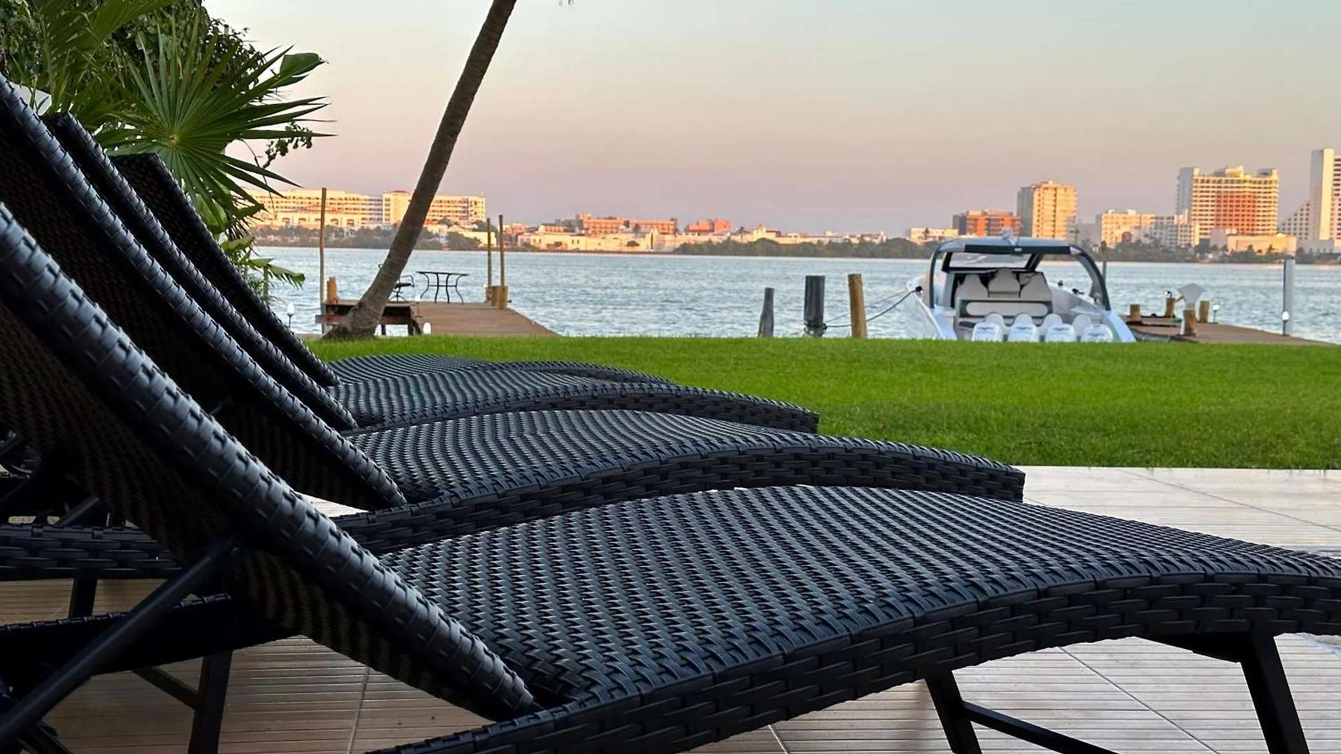 Don Village - 5Br Luxury Waterfront Private Villa By Solmar Rentals Cancun