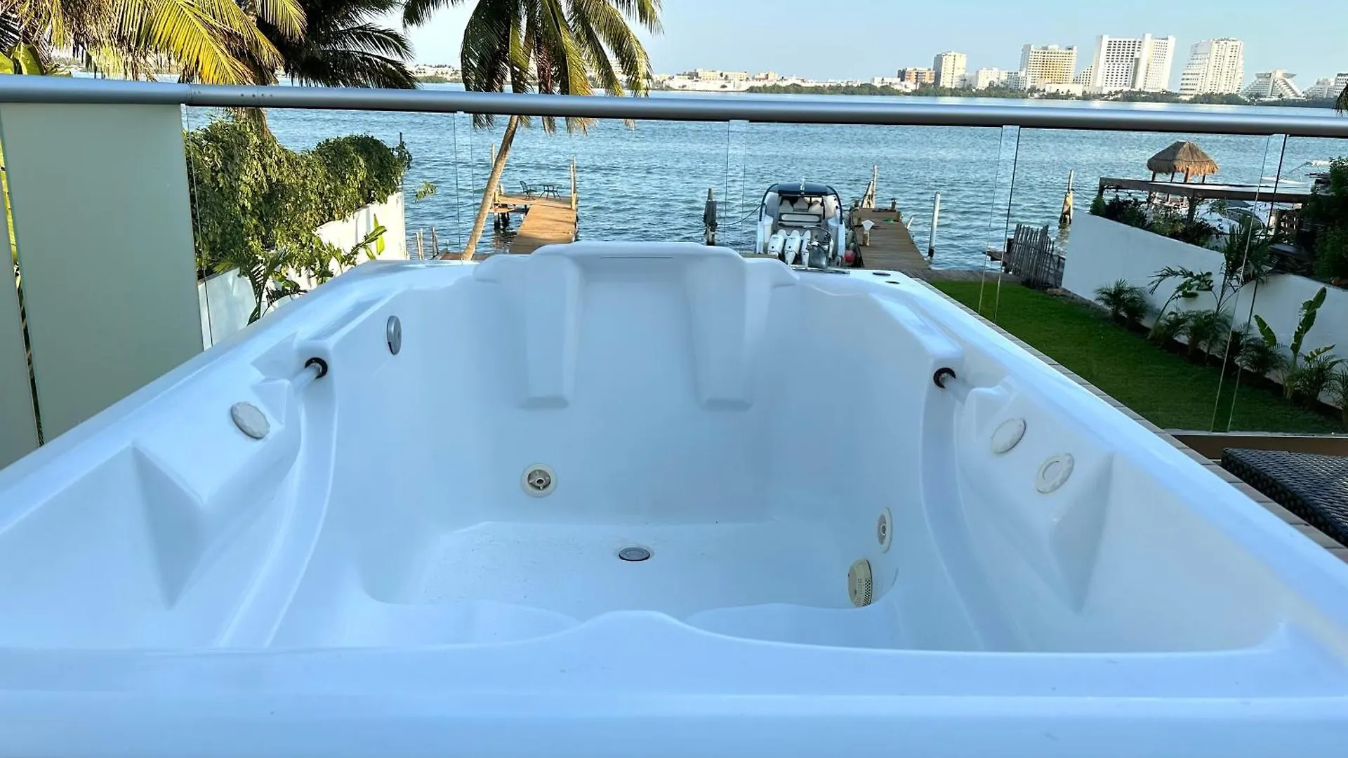 Don Village - 5Br Luxury Waterfront Private Villa By Solmar Rentals Cancun 0*,