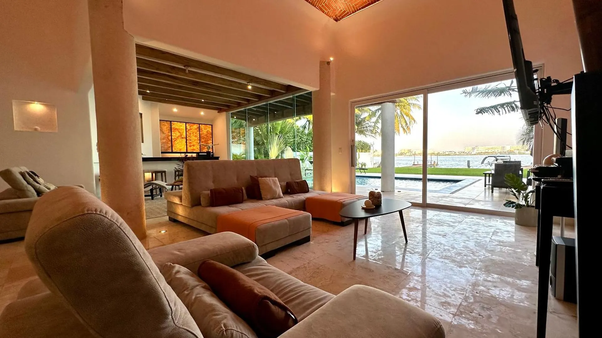 Don Village - 5Br Luxury Waterfront Private Villa By Solmar Rentals Cancun Apartment